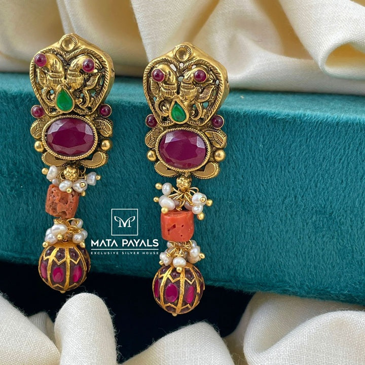 Exquisite Kundan Chandbali