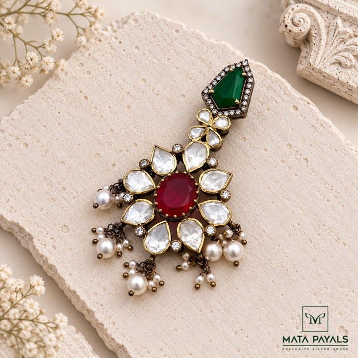 Ravishnig Moissanite Pendant