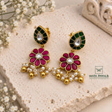 Pretty Kundan Hanging