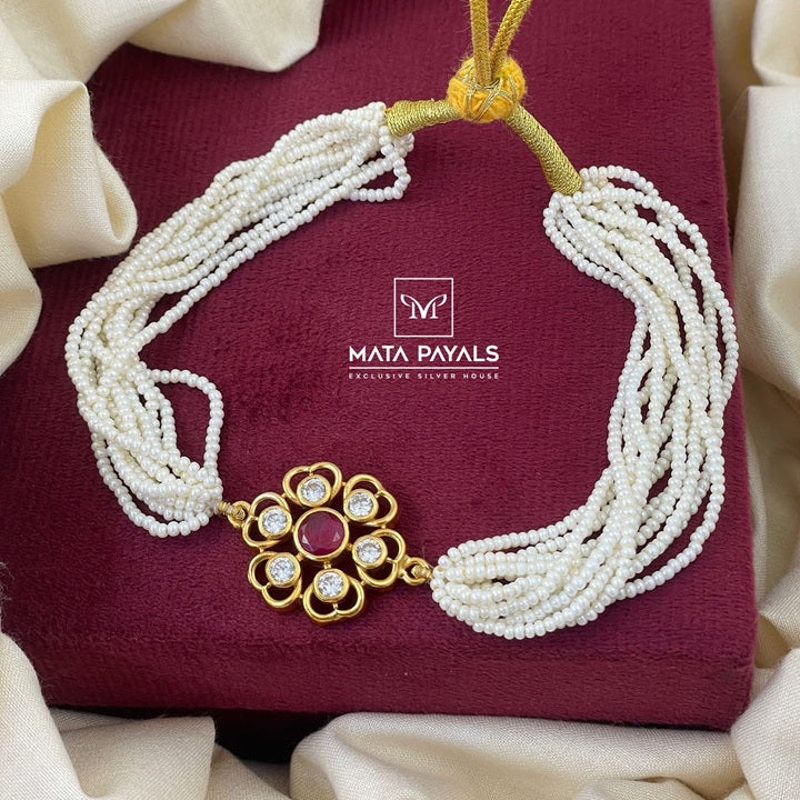 Excellent Cut Stone Choker