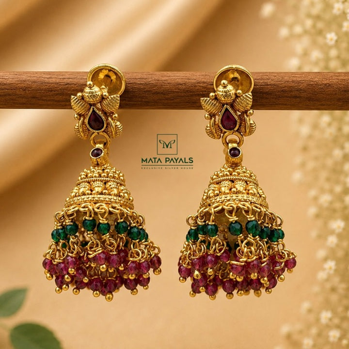 Impressive Gold Polish Jumka