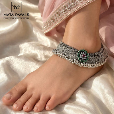 Heritage Oxidised Cut Stone Anklet