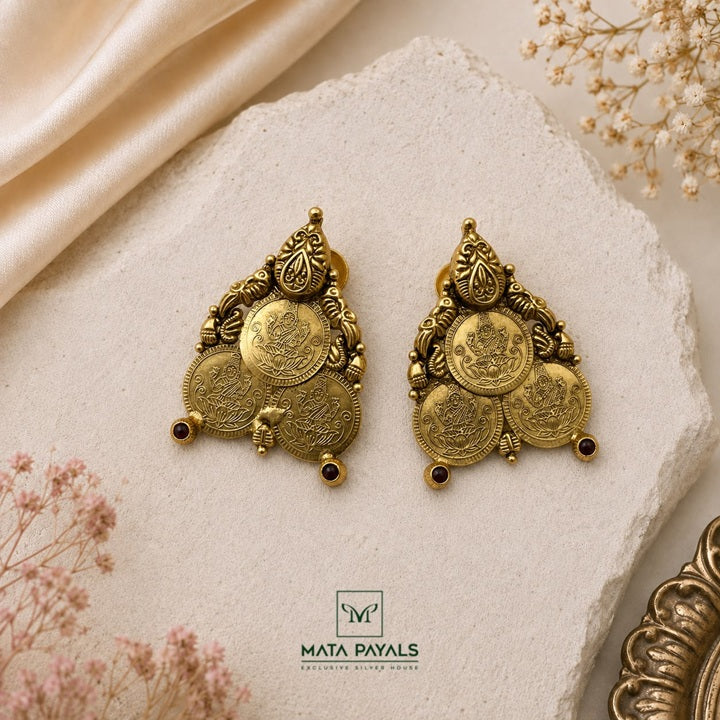Ethnic Gold Polish Stud