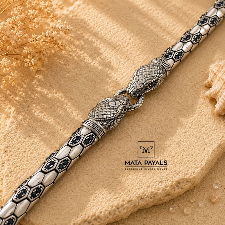 Luxurious Snake Bracelet