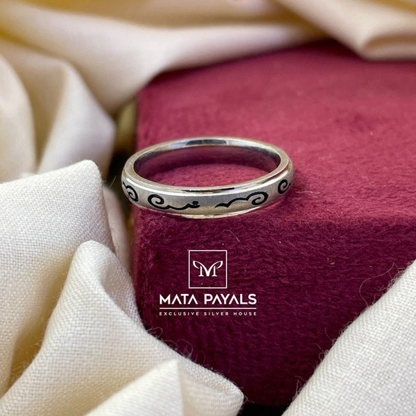 Custom Oxidised Finger Ring