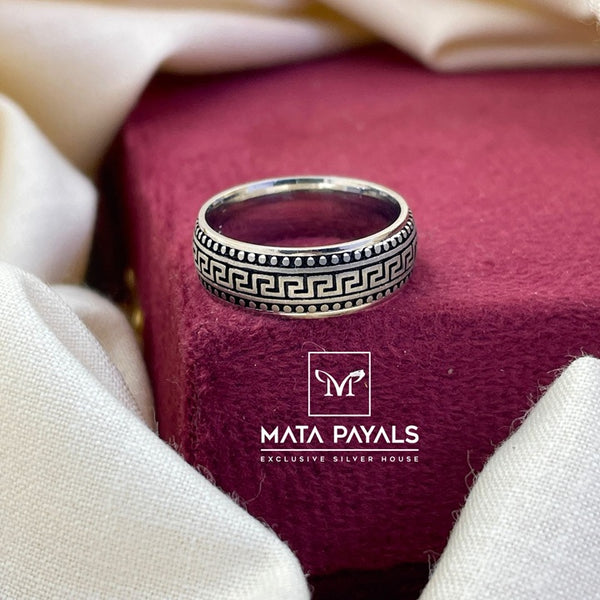 Fabulous Silver Finger Ring