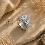 Superlative Zircon Ring