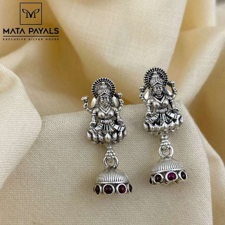 Simple Lakshmi Jumka