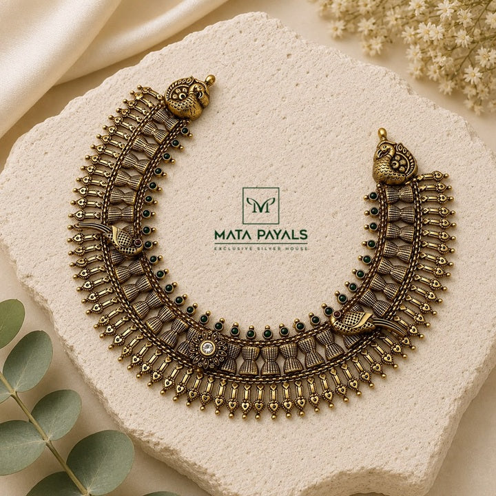 Breathtaking Parrot Necklace
