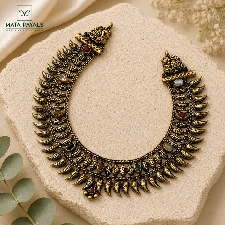 Mesmeric Gold Polish Necklace