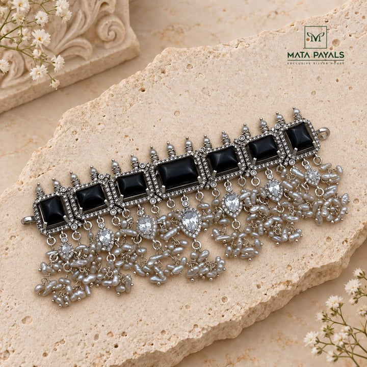 Luxurious Black Stone Choker