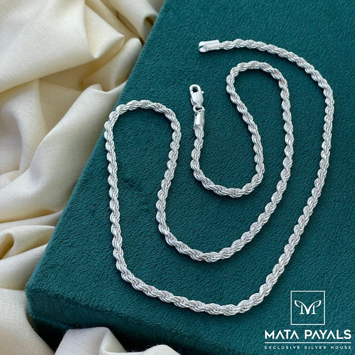 Mesmeric Twisted Neckchain