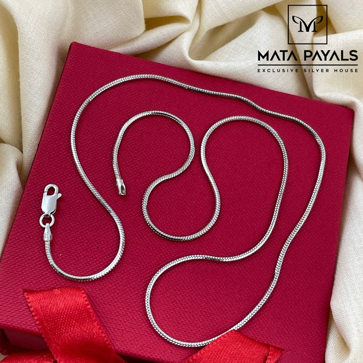 Mesmerizing Rhodium Neckchain