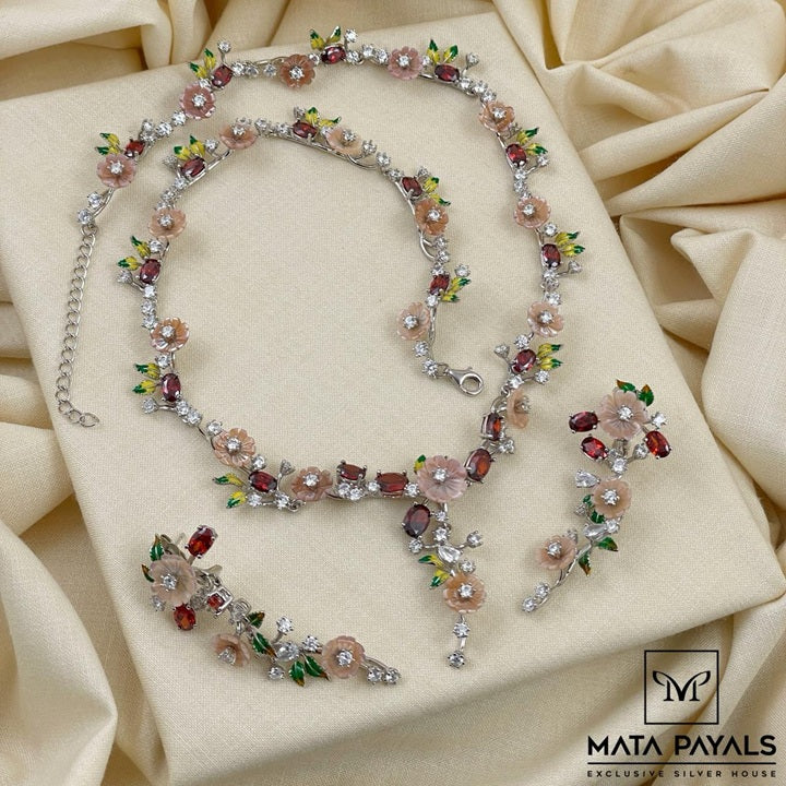 Unique Design Necklace