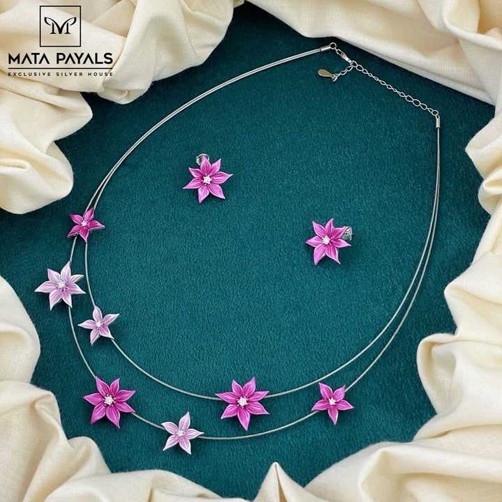 Gorgeous Floral Necklace