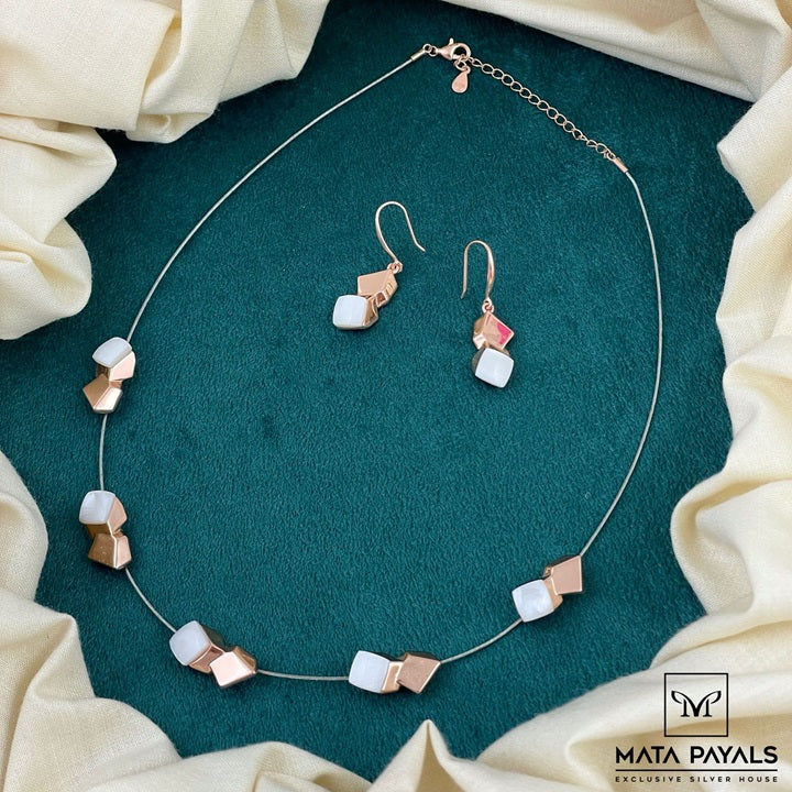 Classic Rose Gold Necklace