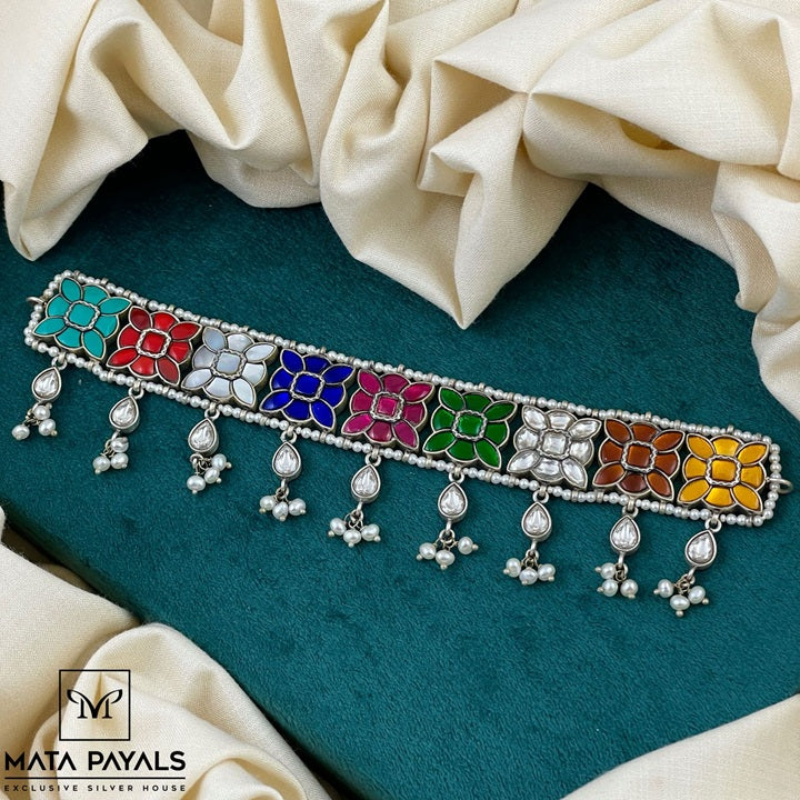 Attractive Oxidised Kundan Choker