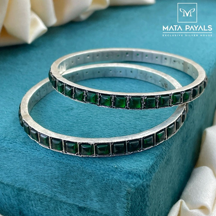 Fascinating Green Silver Bangle