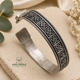 Impressive Oxidised Kada