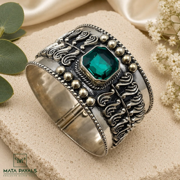 Breathtaking Heavy Kada