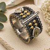 Unique Dual Tone Kada