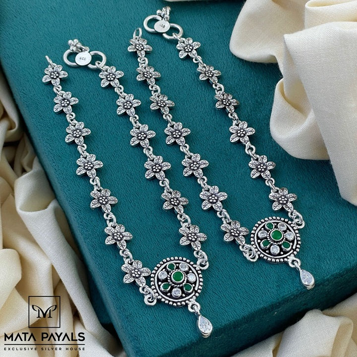 White & Green Floral Anklet