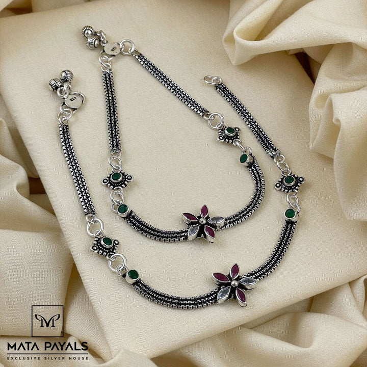 Fabulous Floral Anklet
