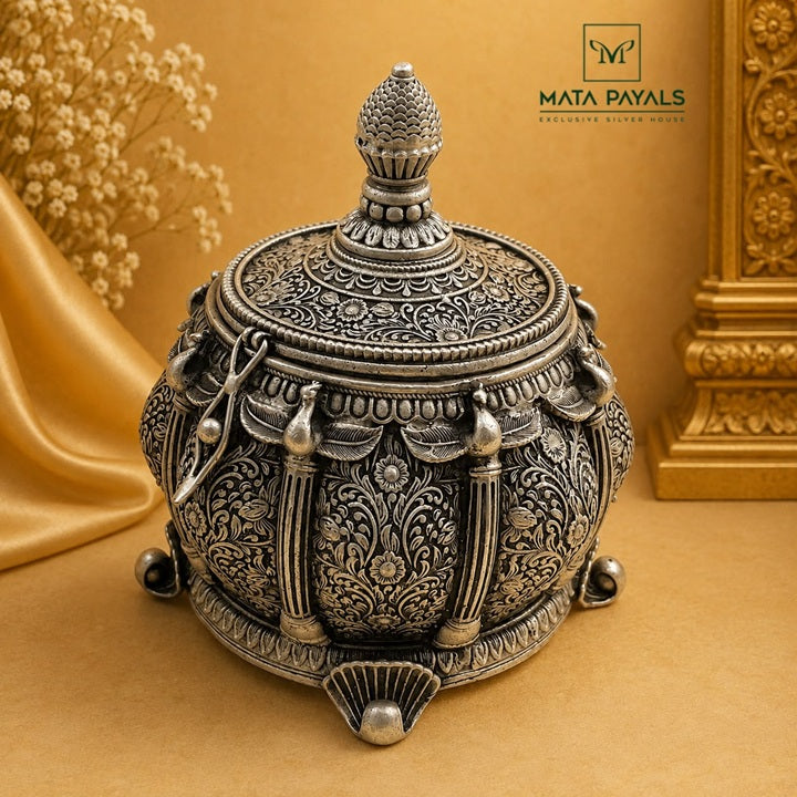 Luxurious Kum Kum Box