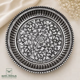 Attractive Aarthi Plate