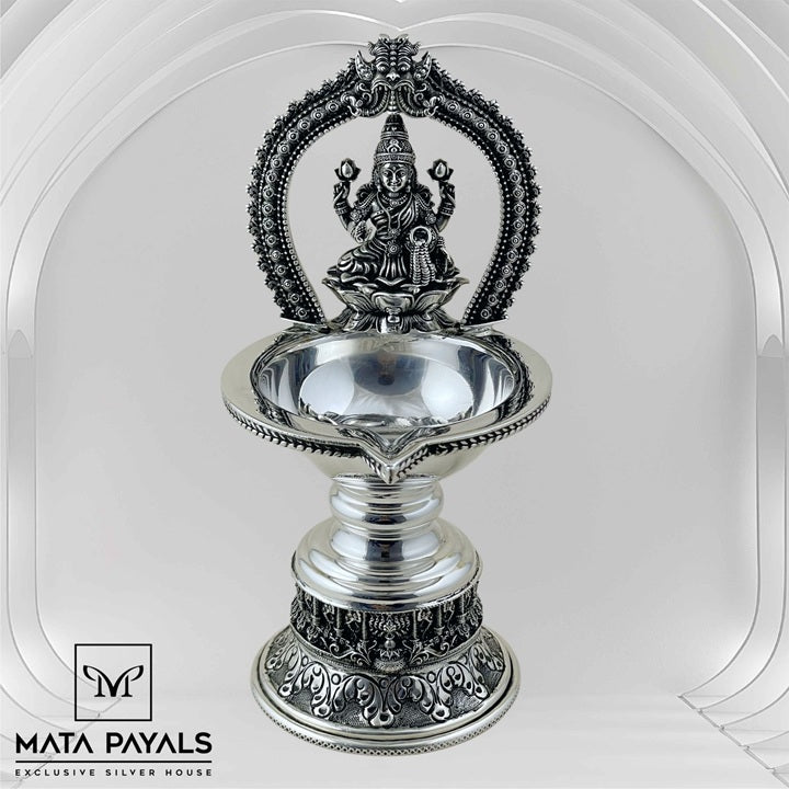 Lotus Lakshmi Kamakshi Deepa