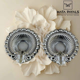 Mesmerizing Oxidised Deepa