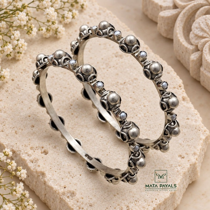 Gorgeous Oxidised Bangle