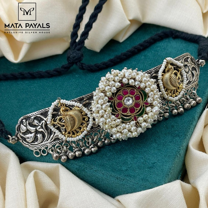 Royal Pearly Kundan Dual Plated Necklace