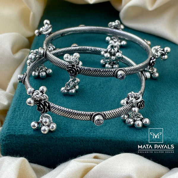 Excellent Cut Stone Bangle