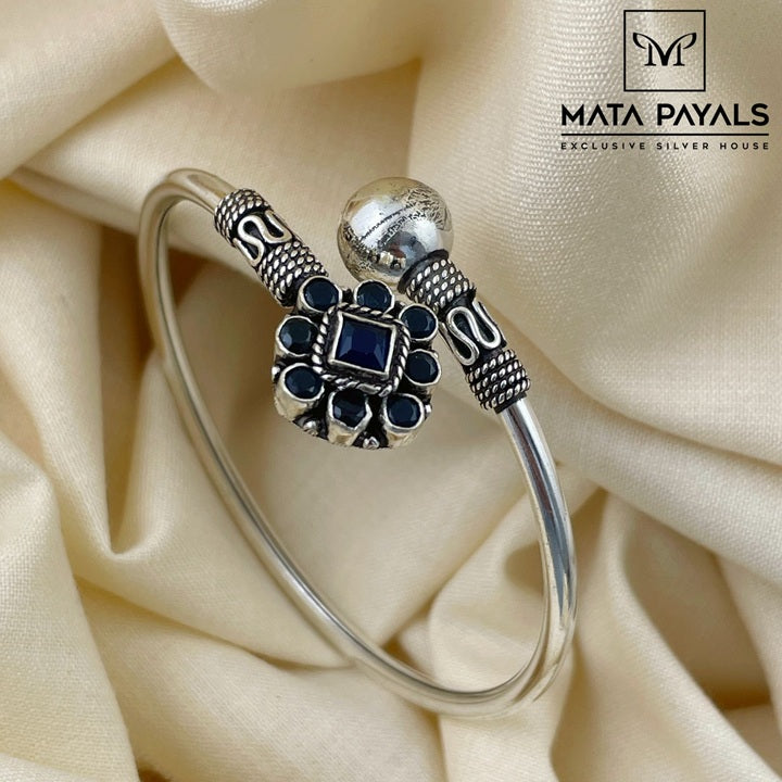 Unique Navy Blue Kada
