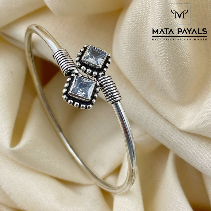 White Stone Kada