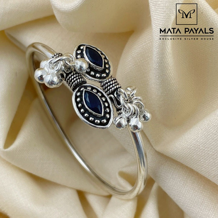 Dazzling navy Blue Kada