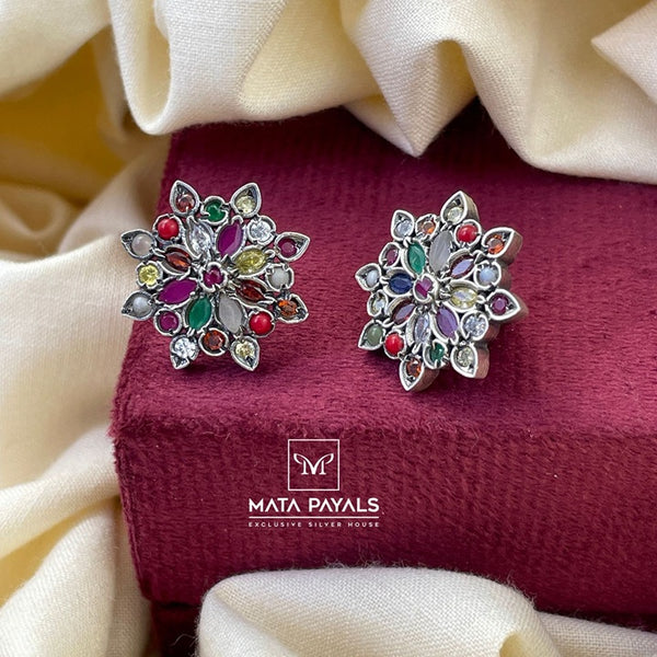 Exceptional Oxidised Stud