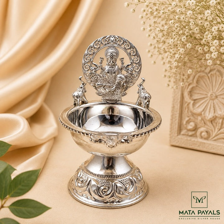 Plain Lakshmi Deepa