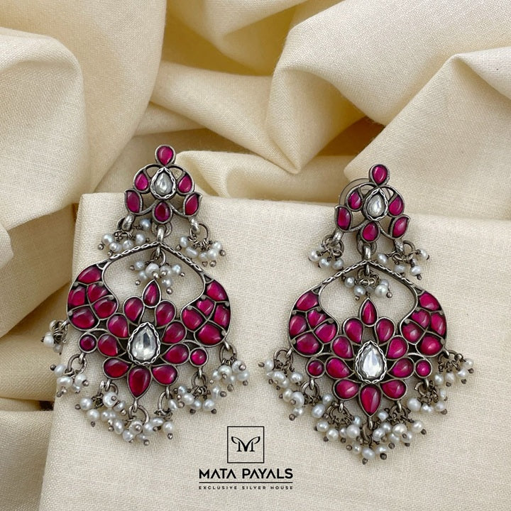 Charming Floral Kundan Chandbali
