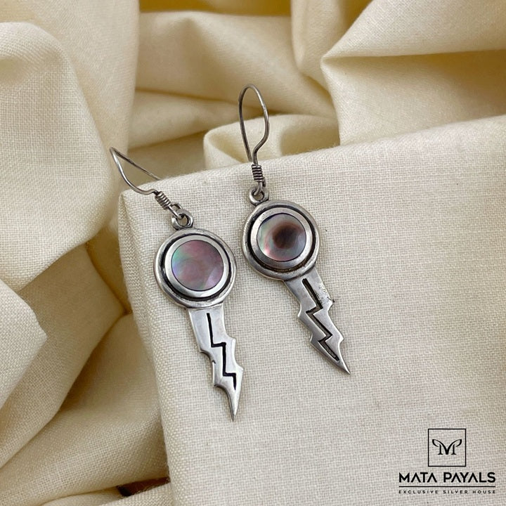 Dazzling MOP Earring