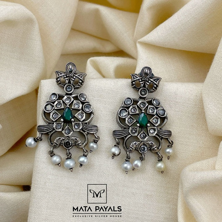 Unique G&W Oxidised Earing