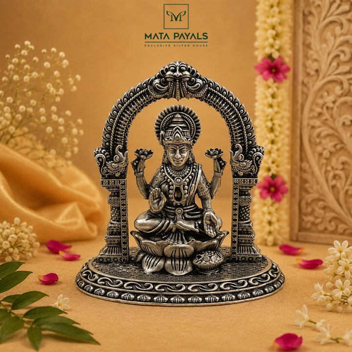 Incredible Lakshmi Idol