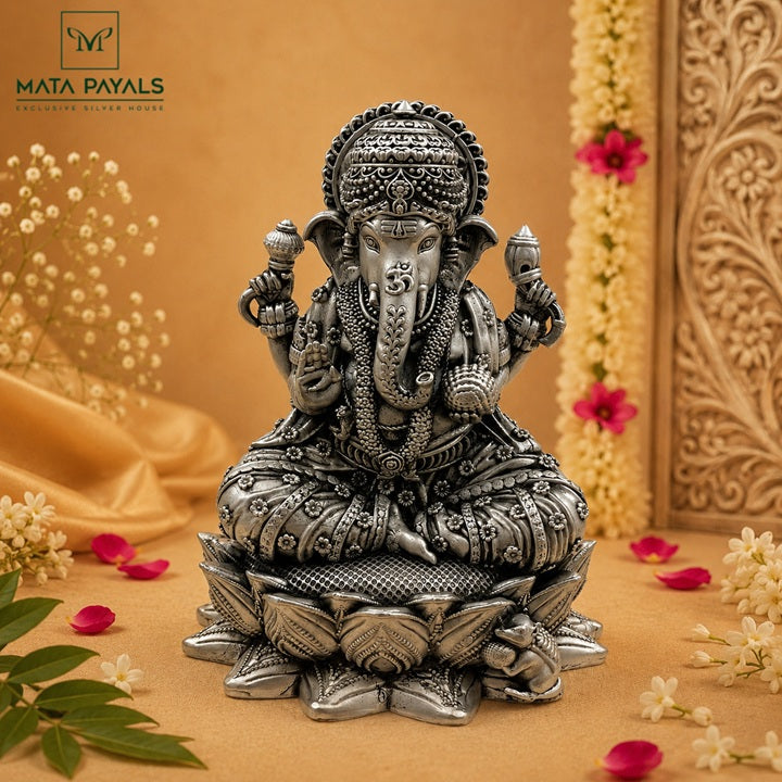 Big Ganesha Idol