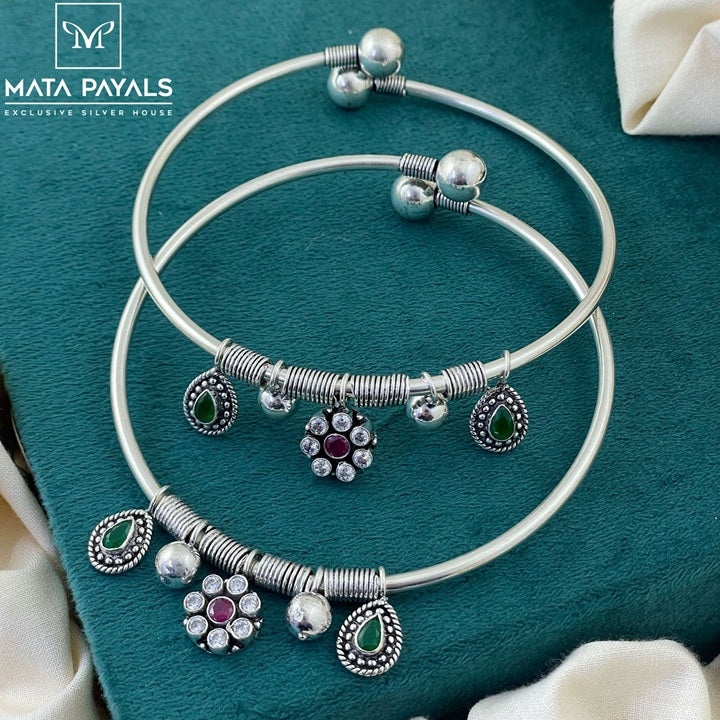 Beautiful Cut Stone Leg Kada