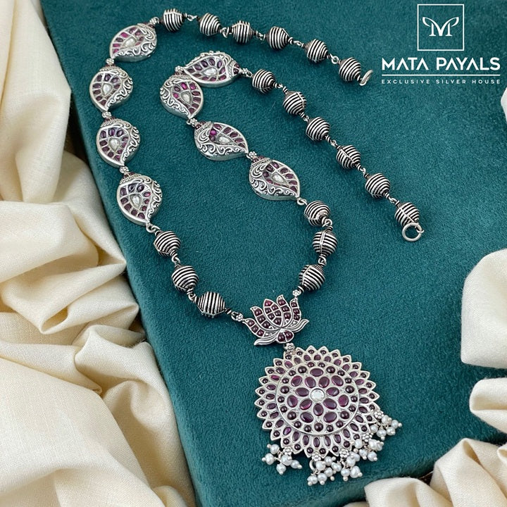 Mesmerizing Shanku Floral Oxidised Hara