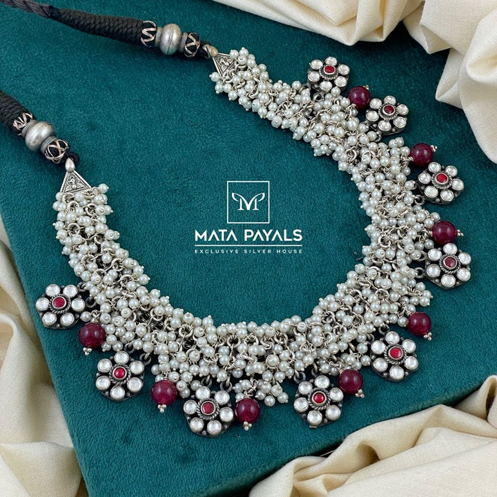 Oxidised Guttapusalu Floral Kundan Necklace