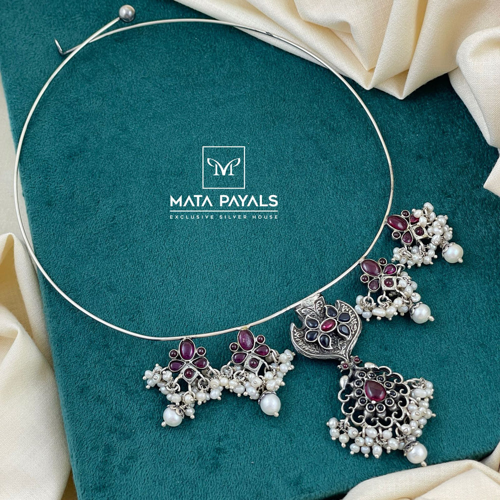 Dazzling Floral Oxidised Hassle Necklace