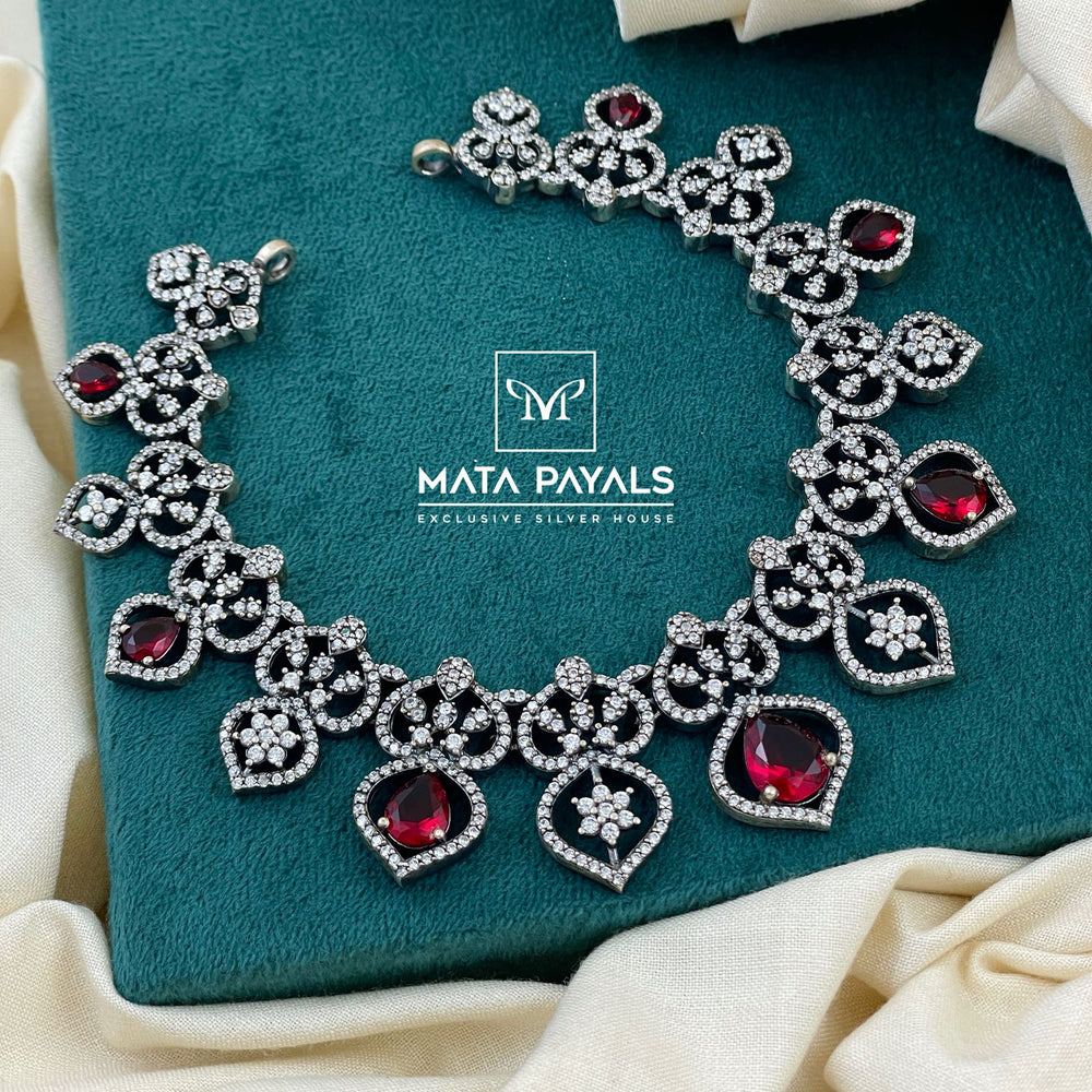 Majestic Red Silver Necklace