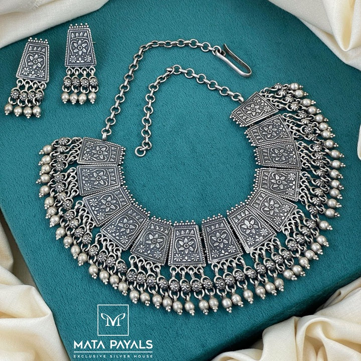 Mandala Chatai Oxidised Necklace Set